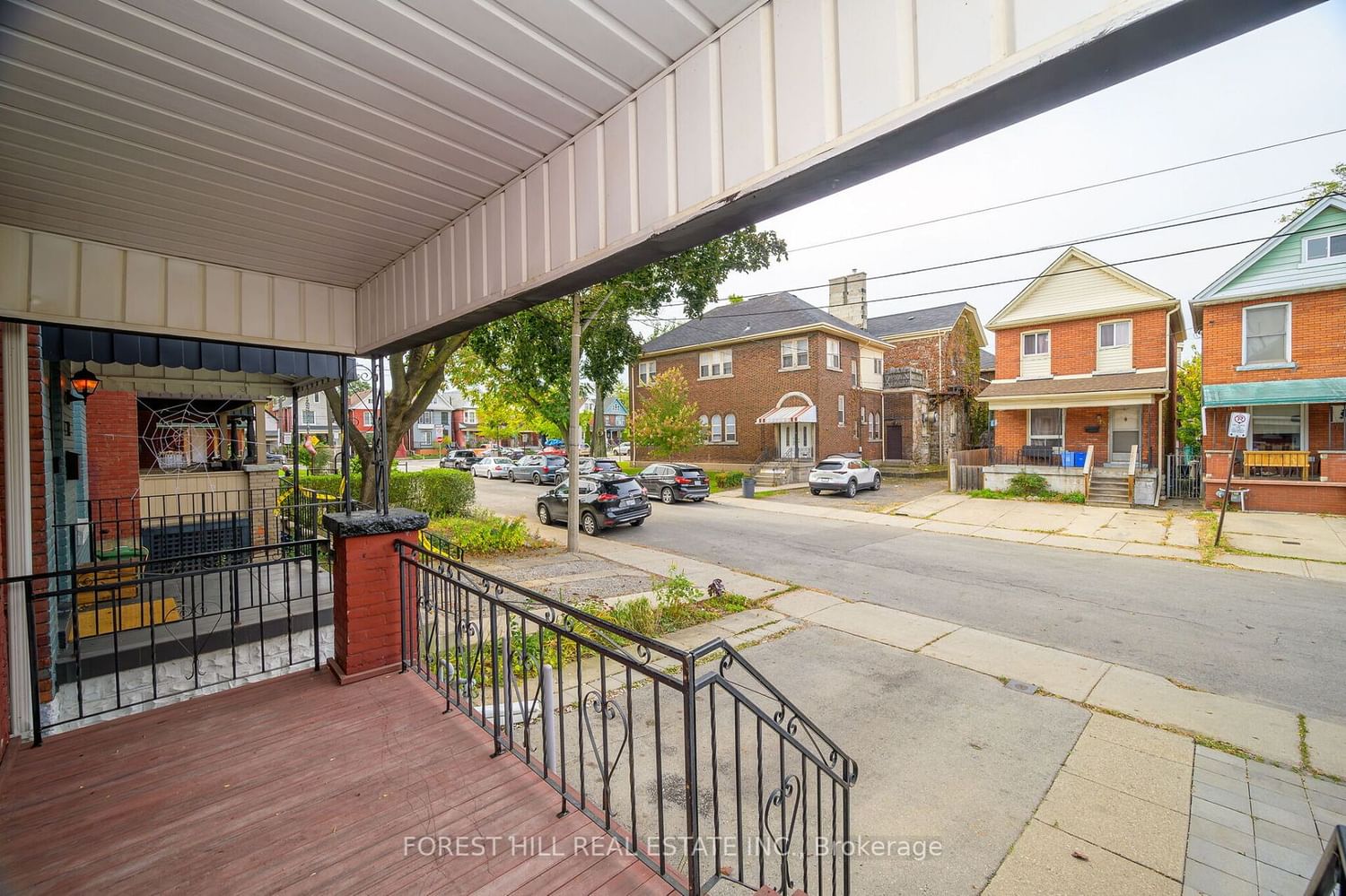 Listing Image 3