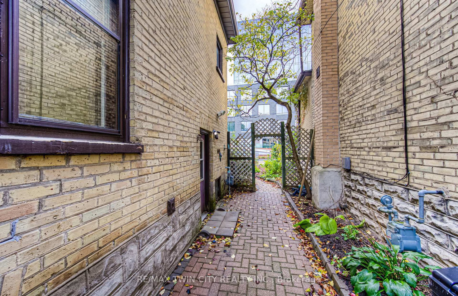 Listing Image 35
