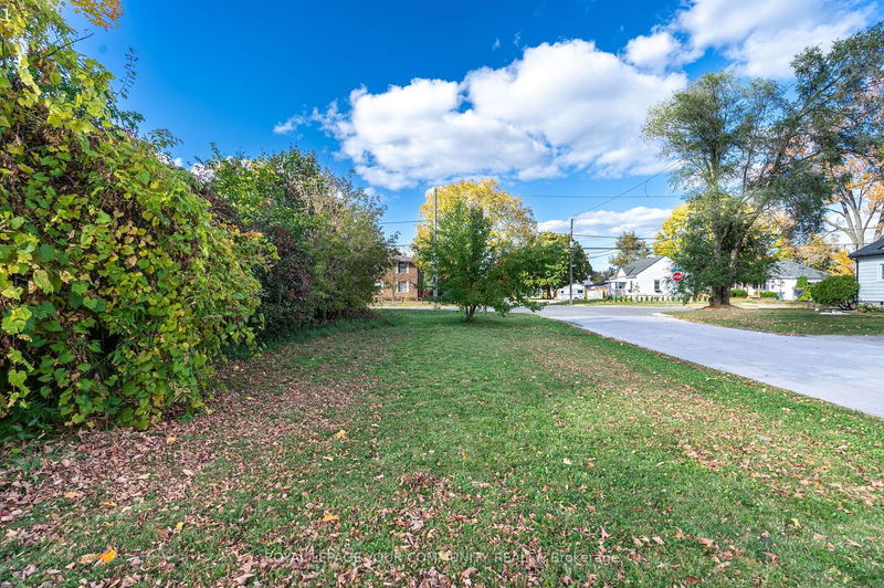 home for sale on 509 King George Street N