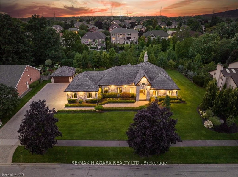 3551 Cardinal Dr, Niagara Falls, L2H 2Y1 | Image 2