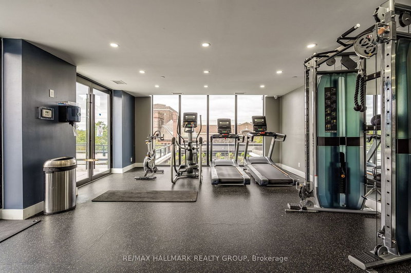 1006 - 15 Queen St S, Hamilton, L8P 0C6 | Image 2