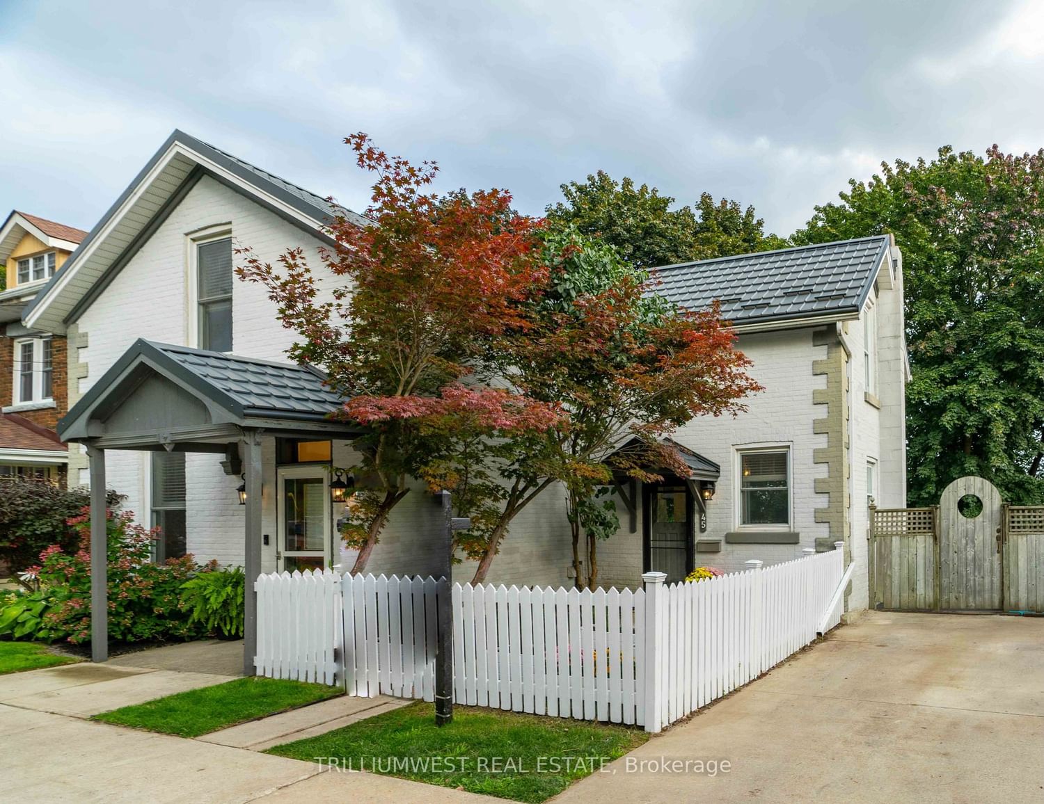Listing photo 1