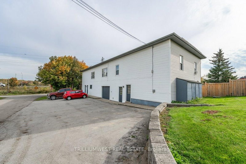 154-156 Freelton Rd, Hamilton, L8B 0Z5 | Image 2