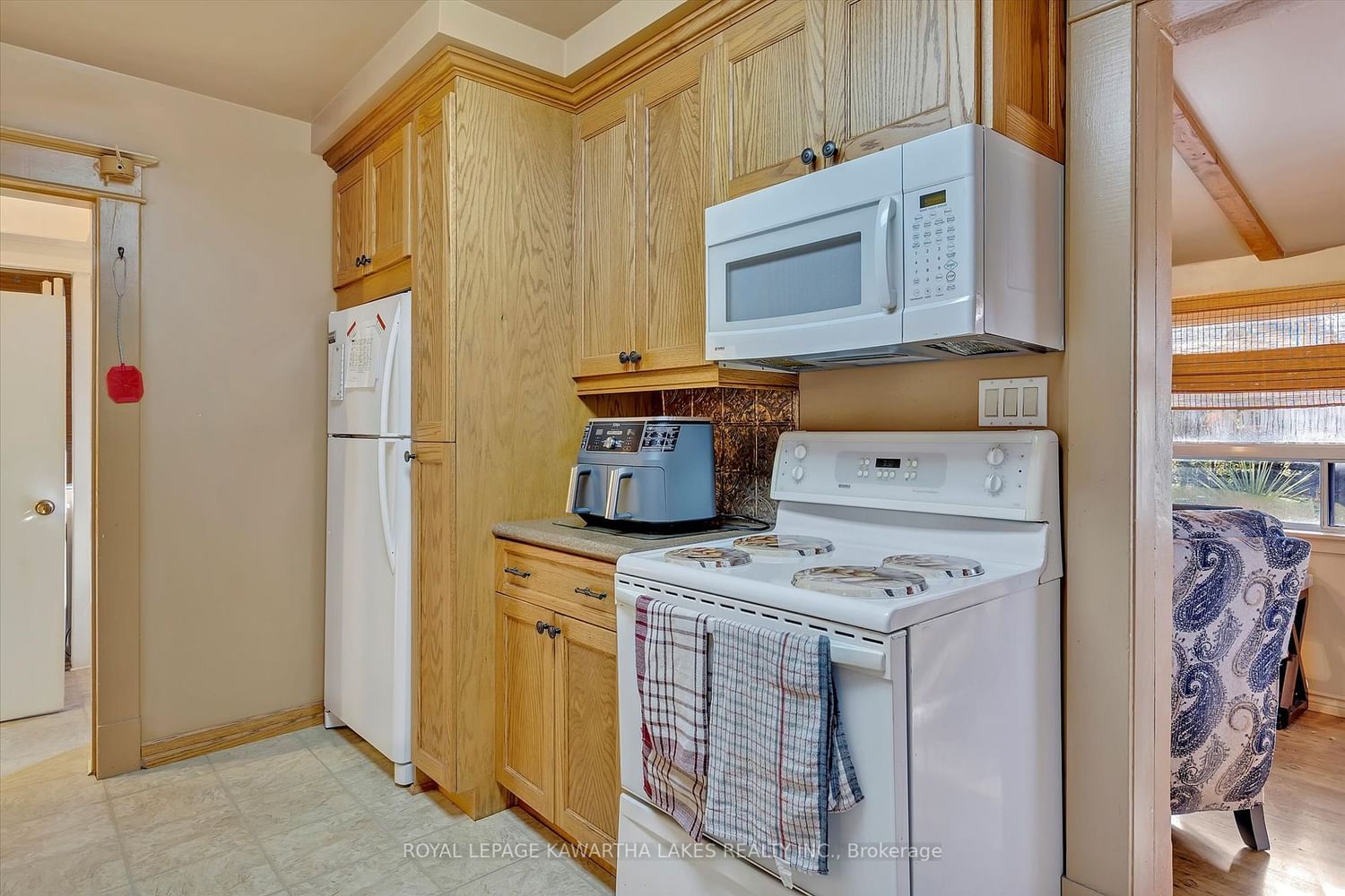 Listing Image 16