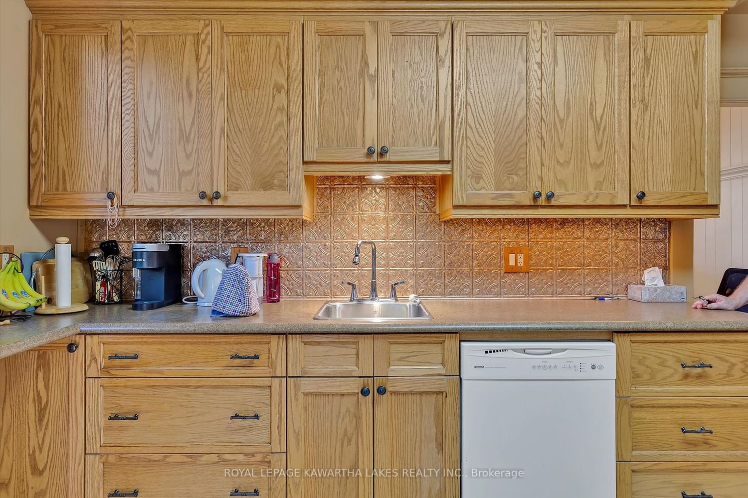 Listing Image 18