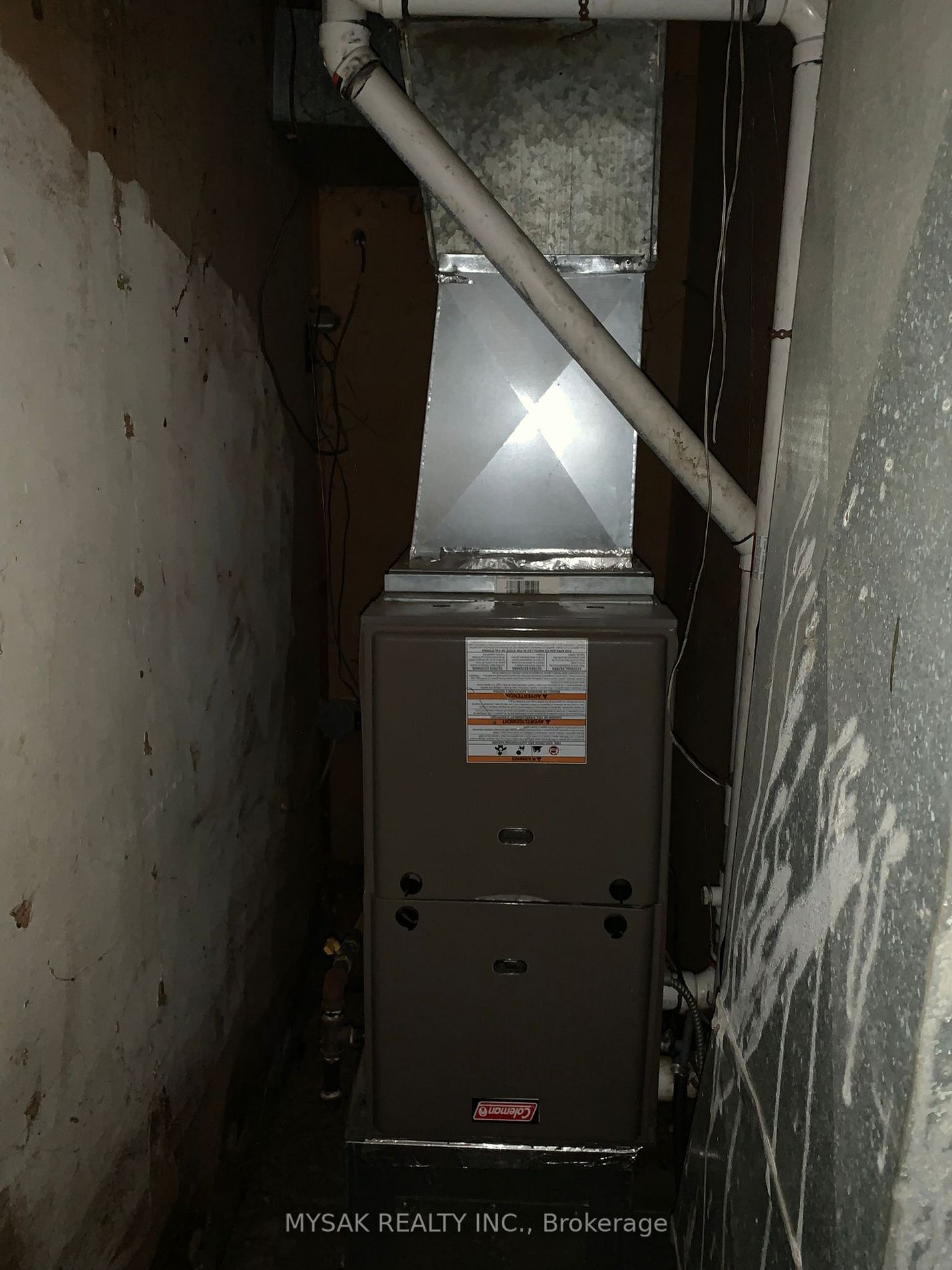 Listing Image 16