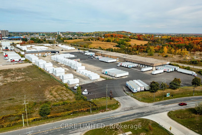 190 Goodrich Dr, Kitchener, N2C 2L3 | Image 3