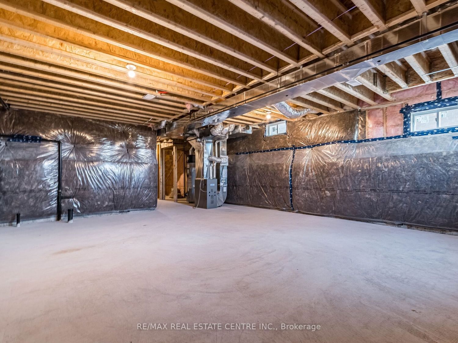 Listing Image 35