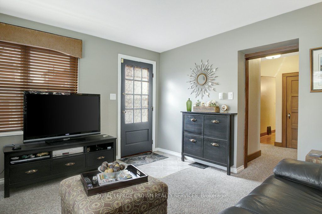 Listing Image 14