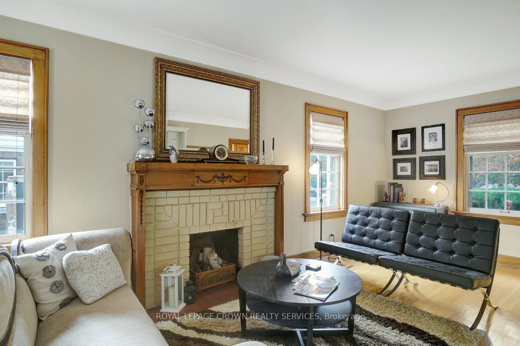Listing Image 6