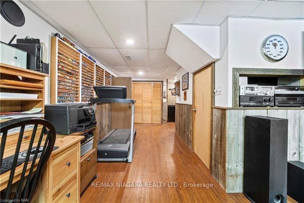 Listing Image 25