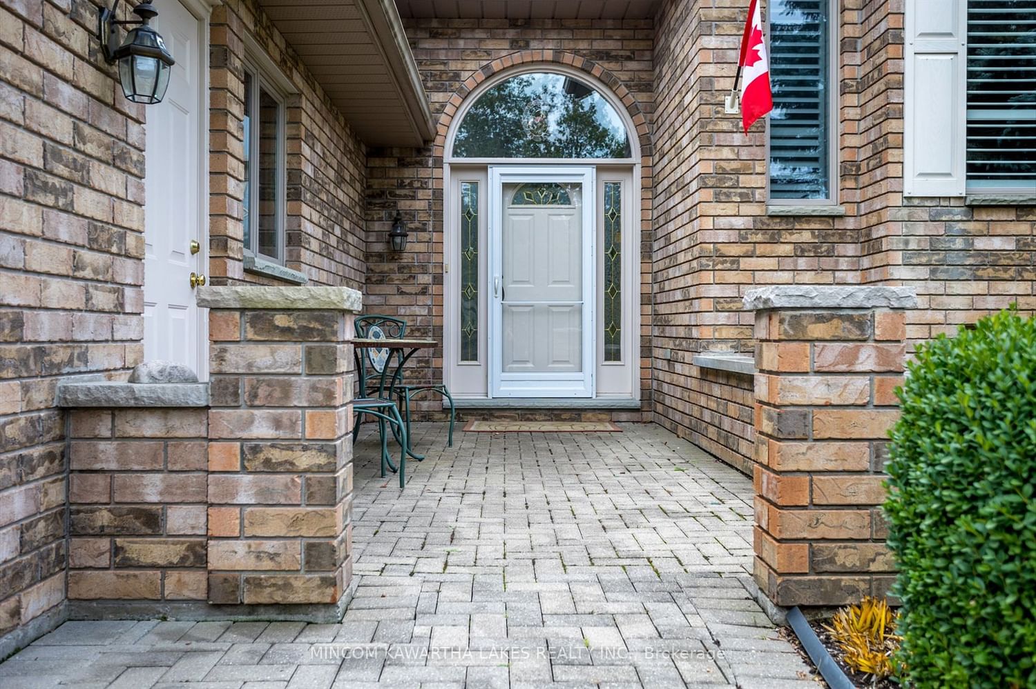 Listing Image 5
