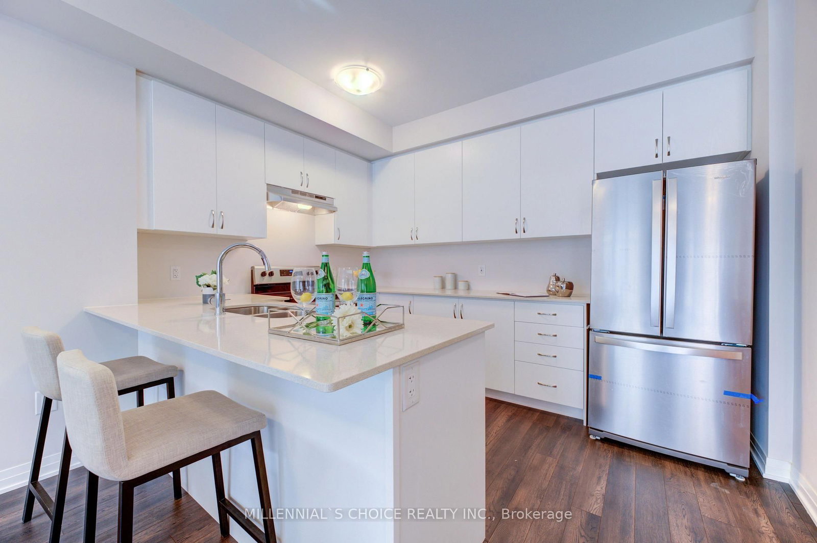 Listing Image 9