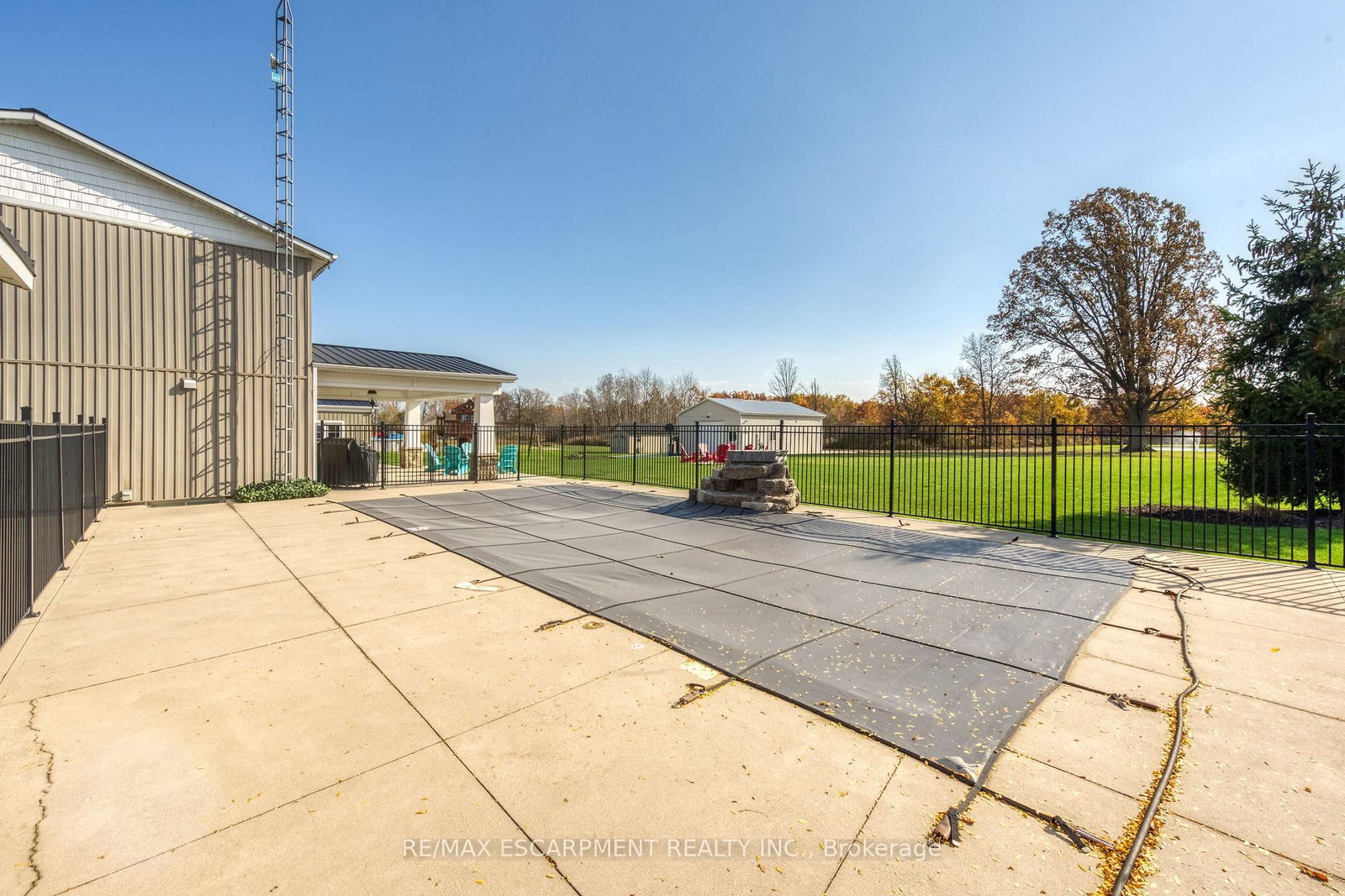 Listing Image 22