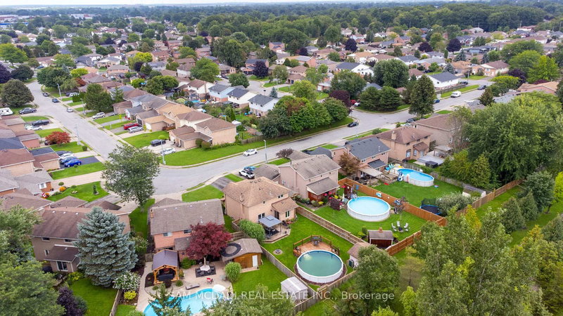 83 Briarsdale Cres, Welland, L3C 6S8 | Image 3