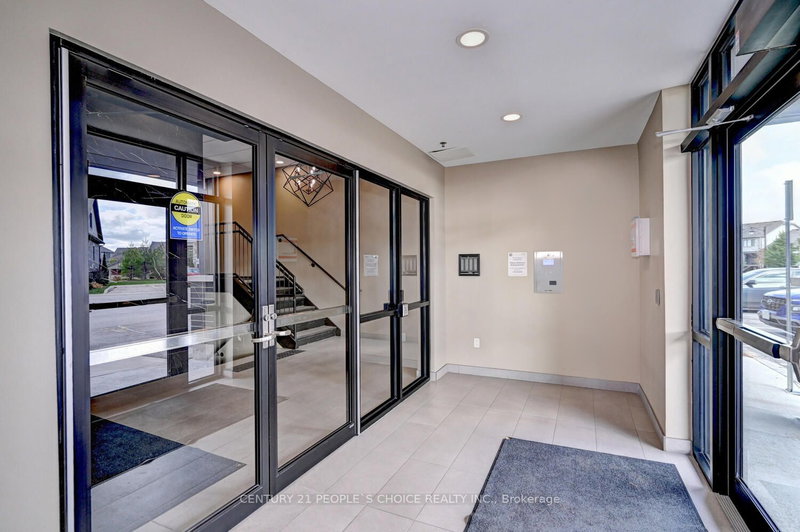 302 - 245 Grey Silo Rd, Waterloo, N2K 0G6 | Image 3