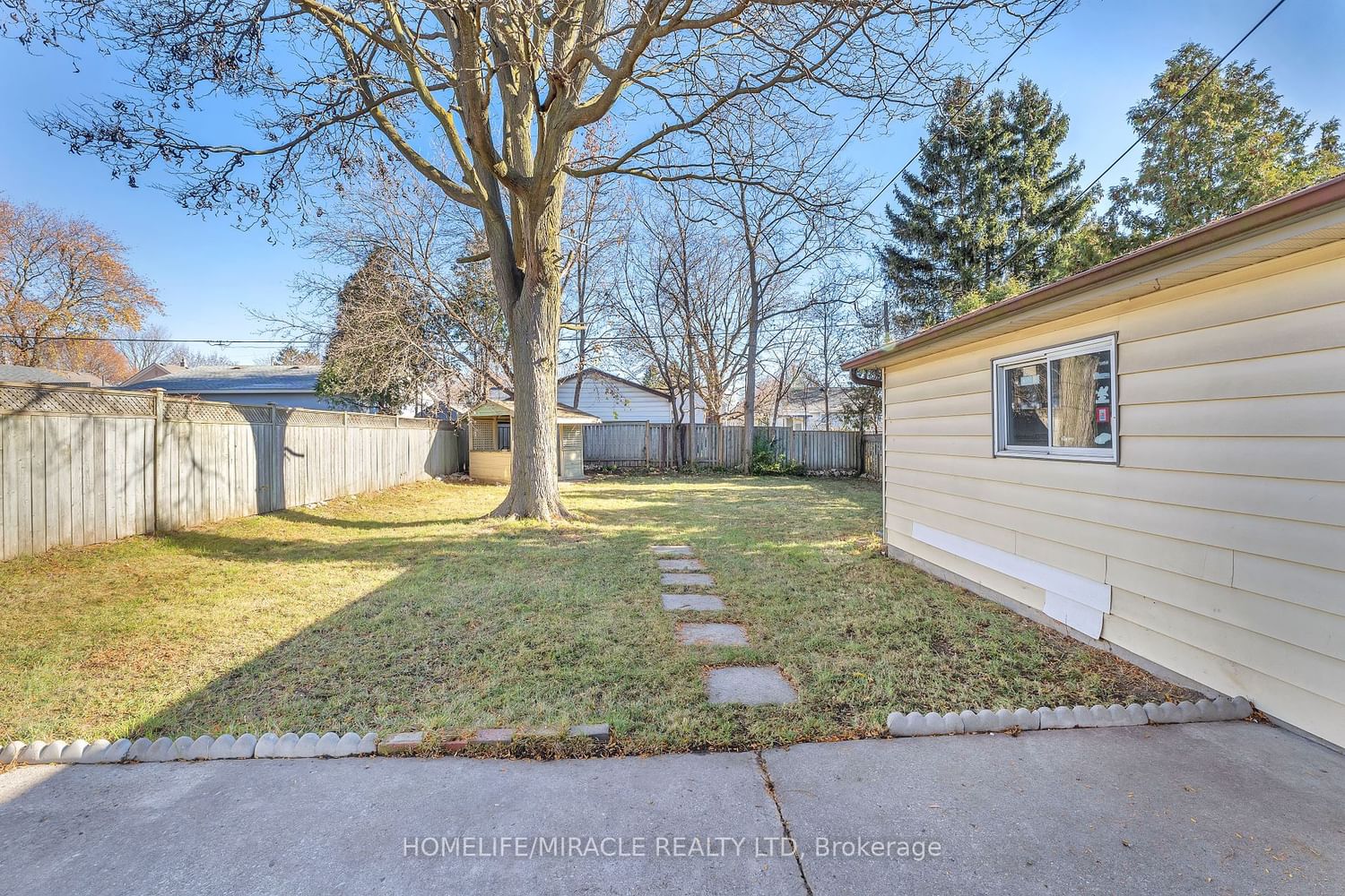 Listing Image 25