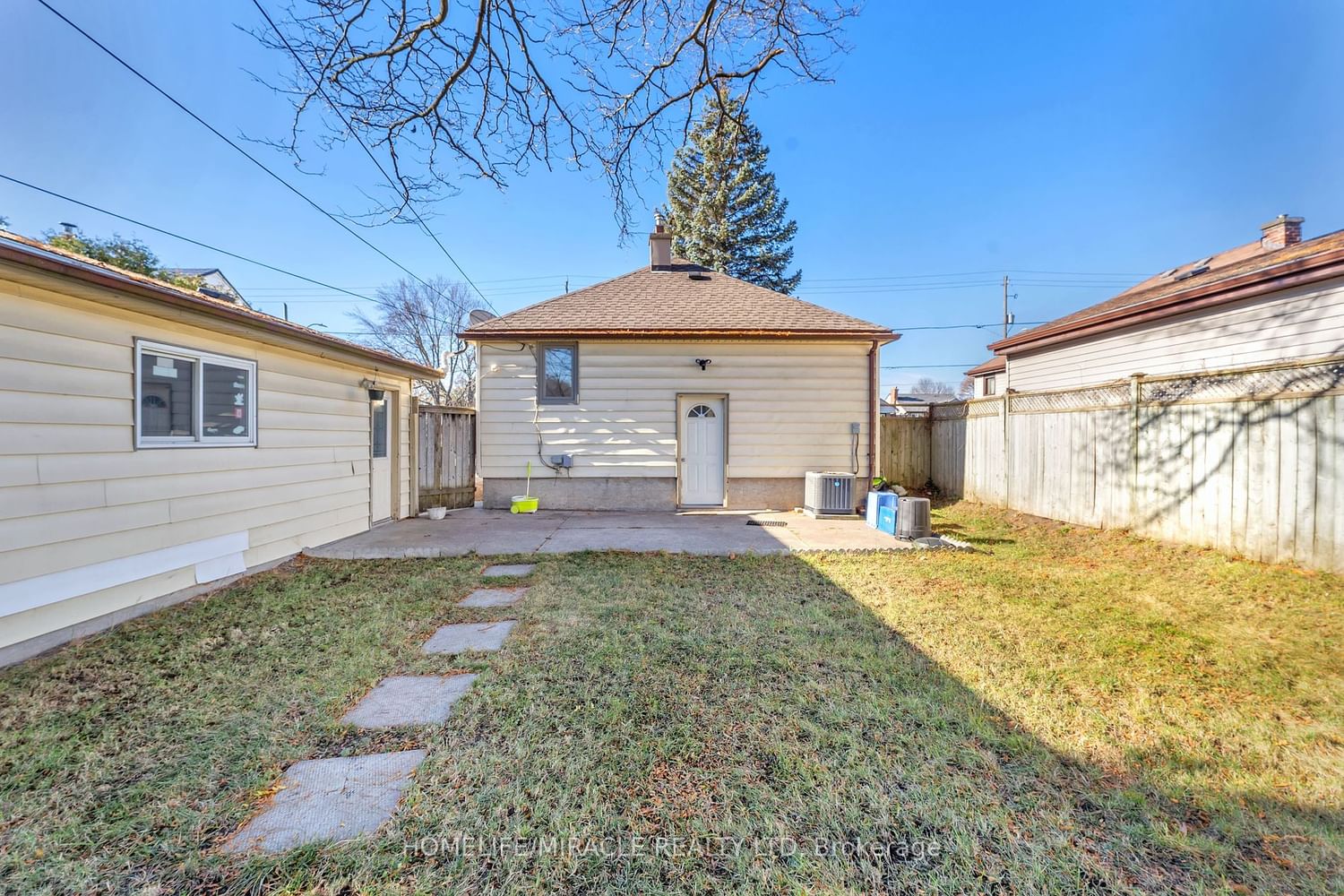 Listing Image 27