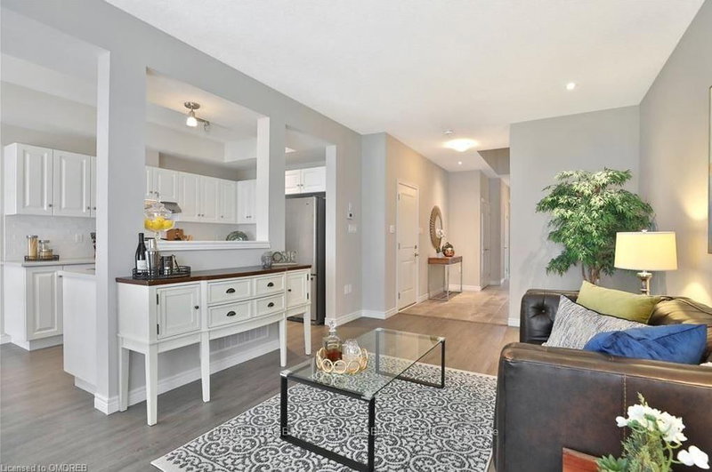 17 White Star Lane, Grimsby, L3M 0H4 | Image 3