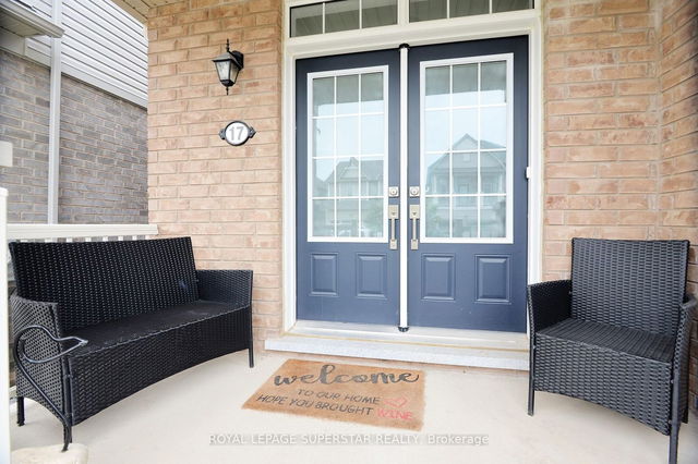 17 Esther Crescent