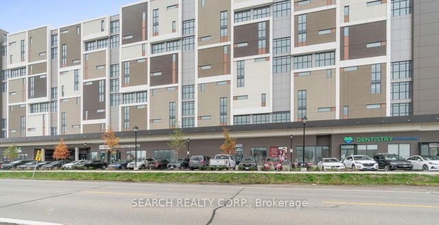 802 - 560 North Service Road