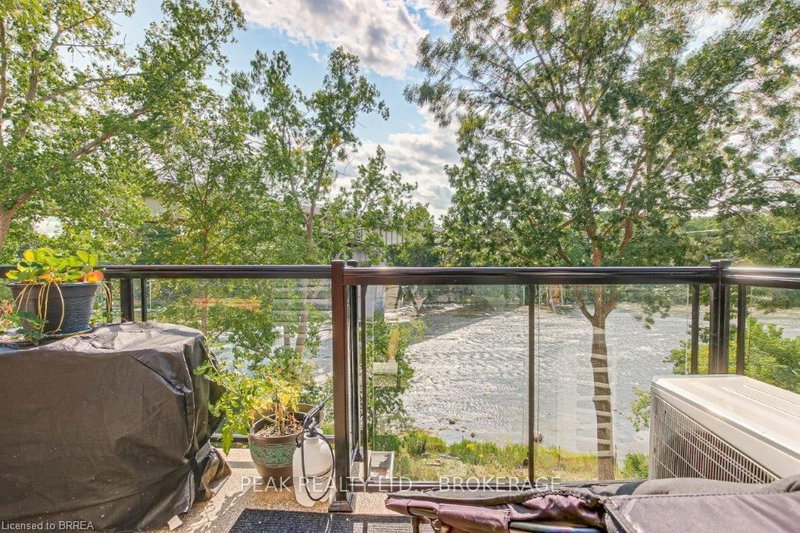 11 - 2 Willow St, Brant, N3L 0C6 | Image 3