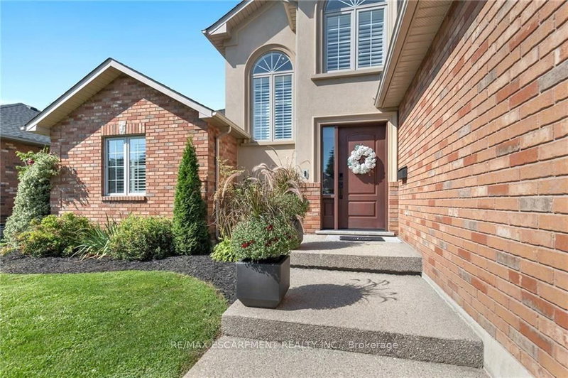 230 Appleby Rd, Hamilton, L9G 2V7 | Image 3