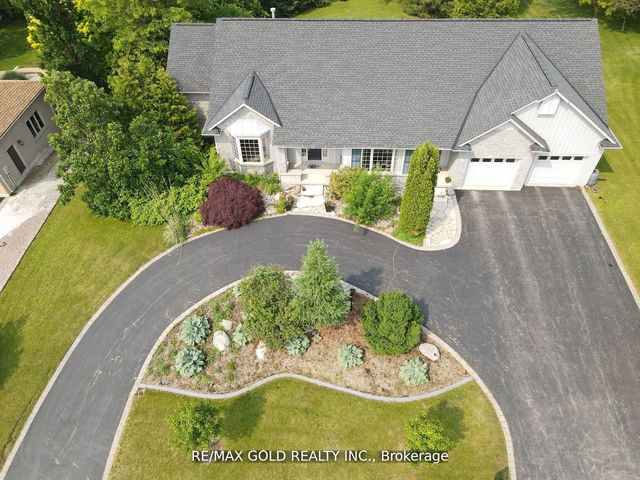 7 Maryheather Crescent