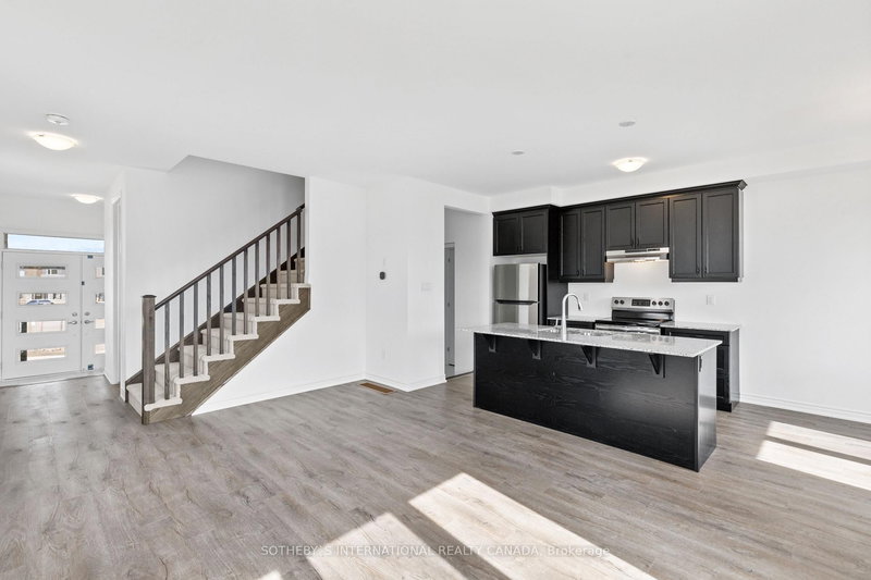 210 Histand Tr, Kitchener, N2R 1P6 | Image 2