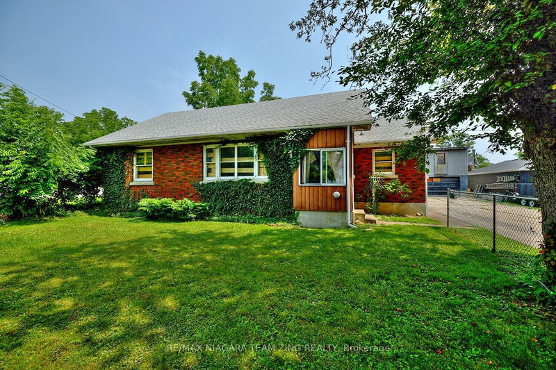 222 Ridgeway Rd, Fort Erie, L0S 1B0 | Image 3