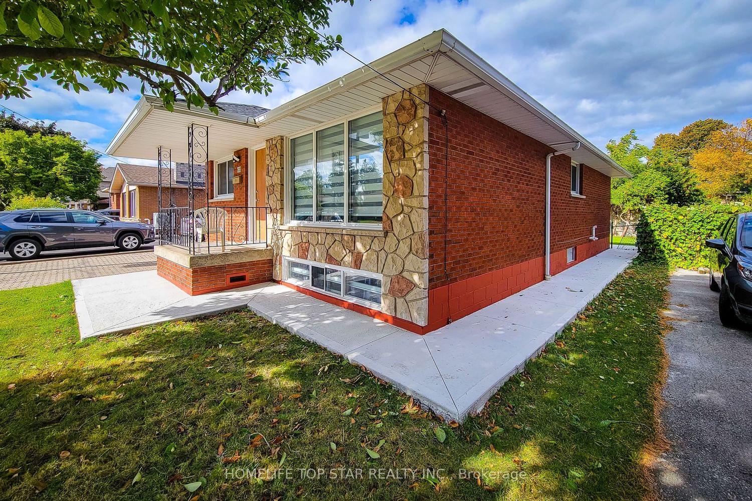 Detached House sold at 62 Atwater Crescent, Hamilton, Hamilton Beach, L9C 2E7 - MLS: X7290660