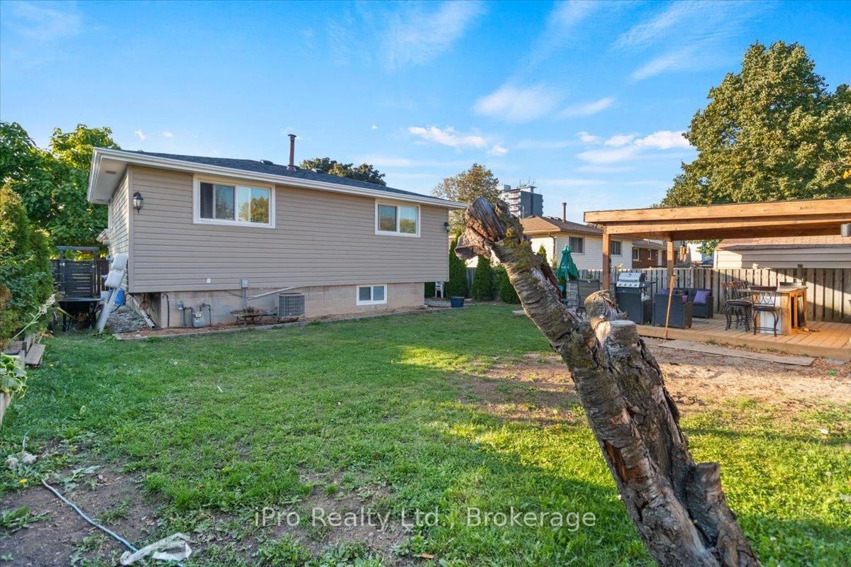 Listing Image 40