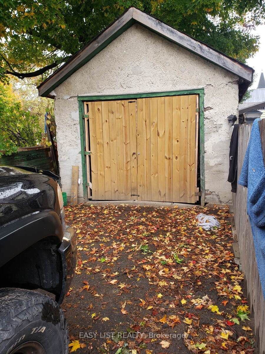 Listing Image 32