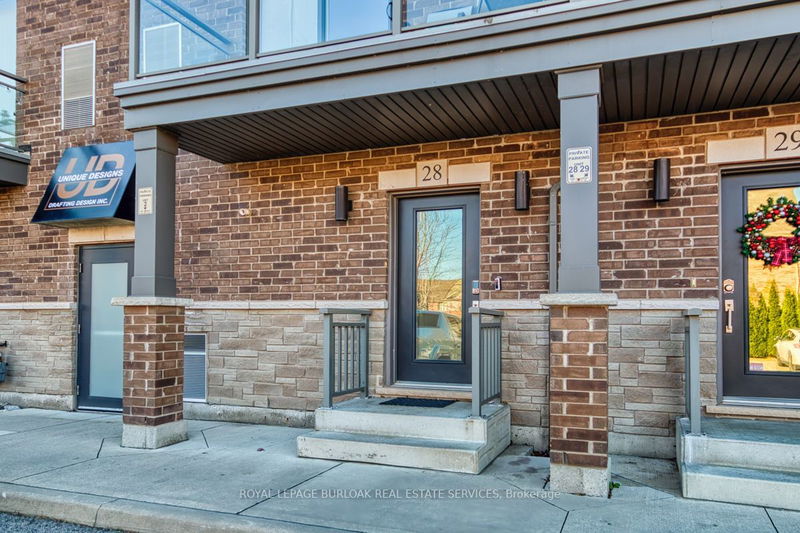 home for lease on 28-530 North Service Road