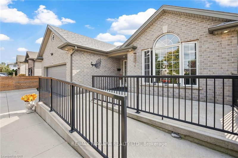 339 Wellbrook Ave, Welland, L3C 7N3 | Image 2