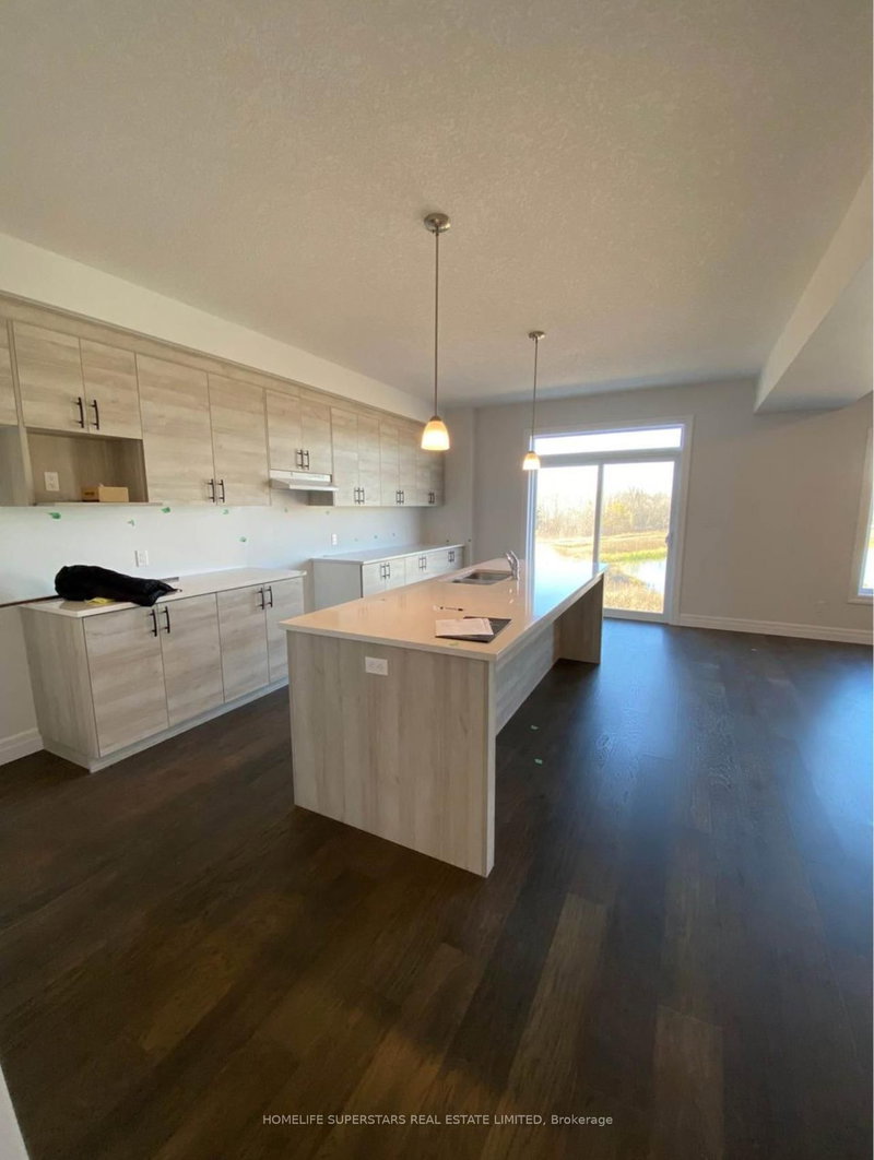 7 - 32 Faith St, Cambridge, N1T 0E8 | Image 3