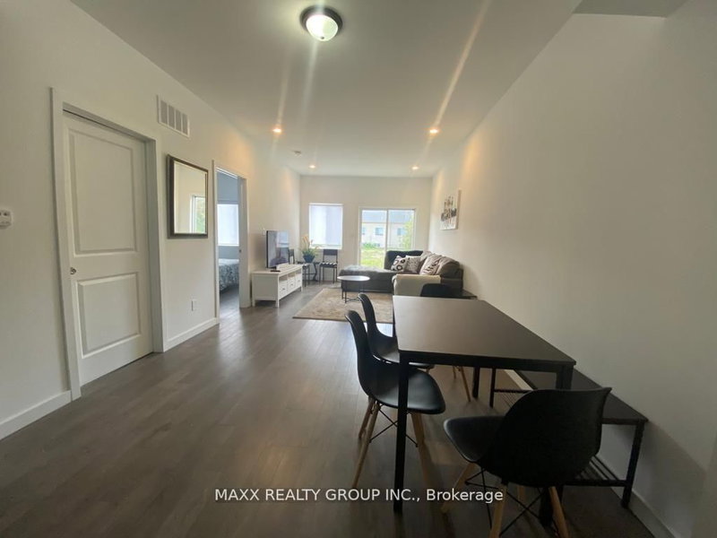 352 Alberta St, Welland, L3B 0K5 | Image 3