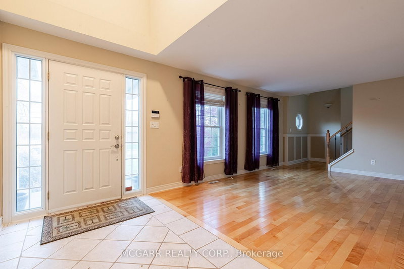 990 Haist St, Pelham, L0S 1E4 | Image 3