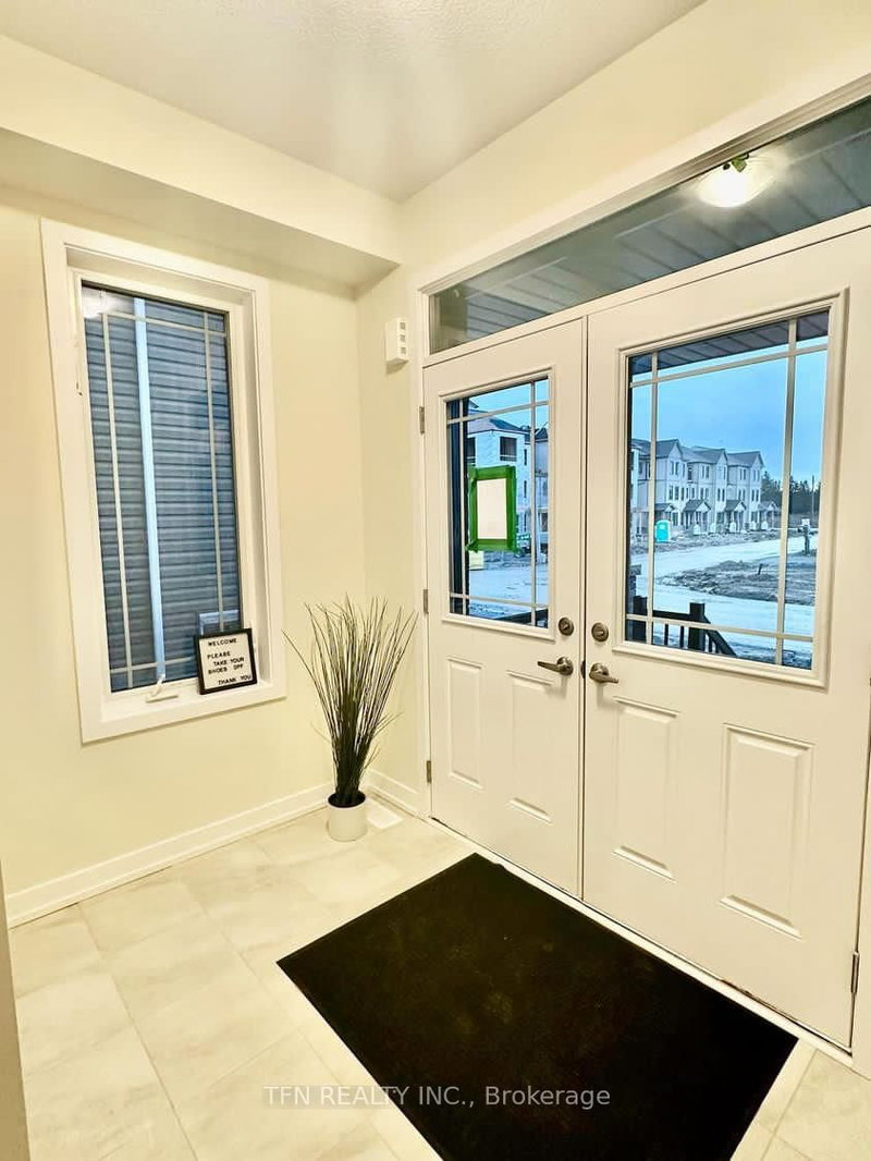 42 Sunflower Cres, Thorold, L3B 0L3 | Image 2