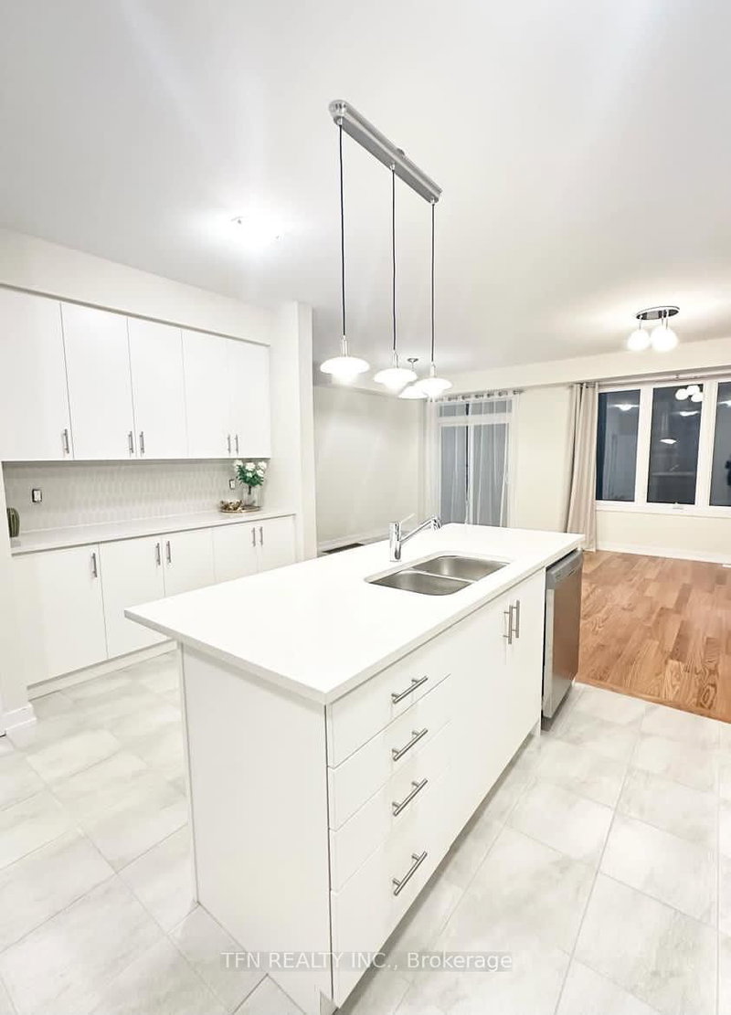 42 Sunflower Cres, Thorold, L3B 0L3 | Image 3