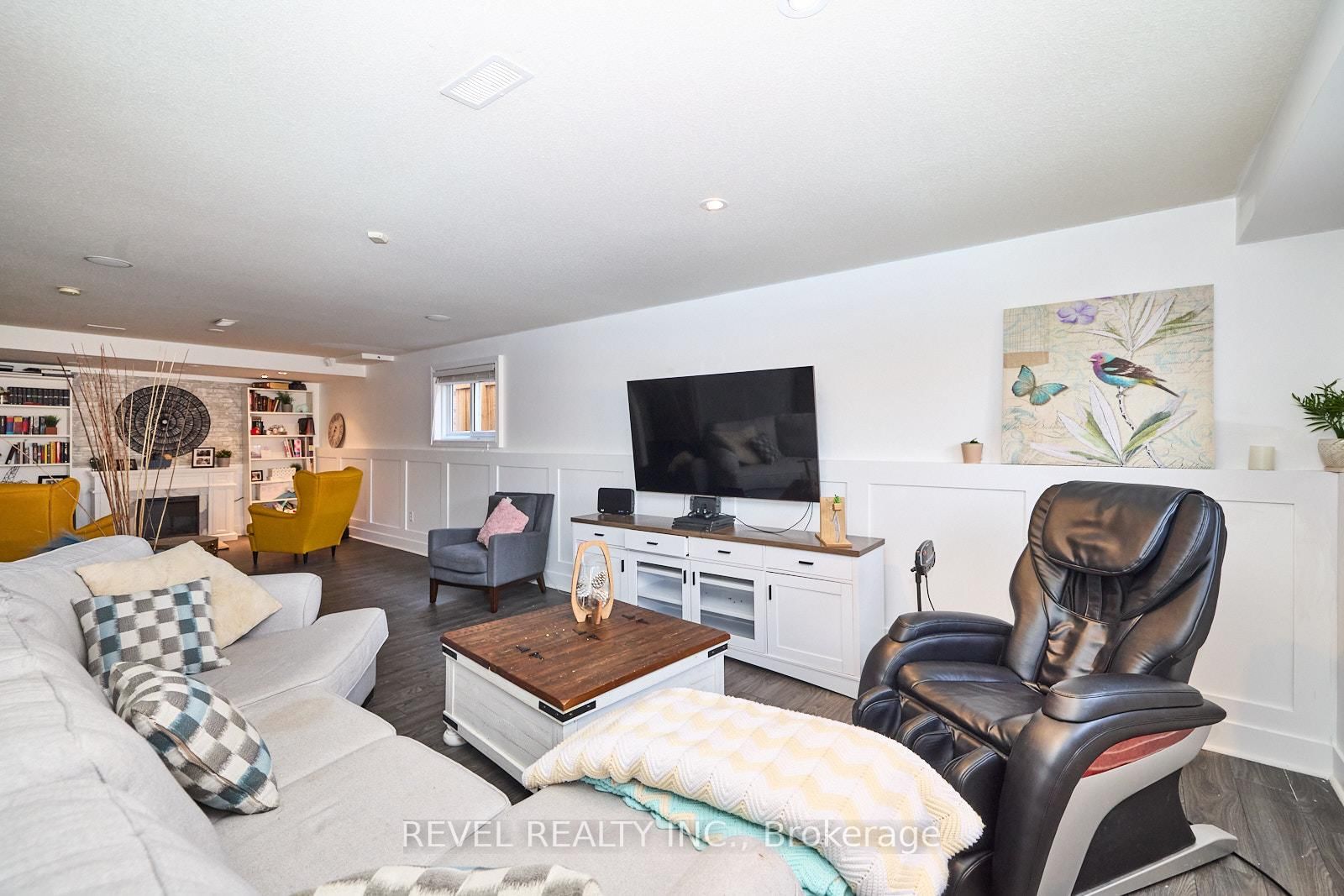 Listing Image 22