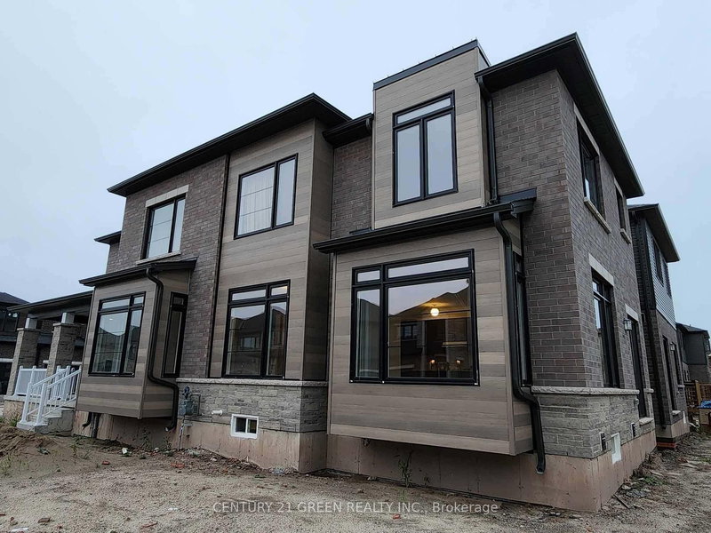 41 Bentgrass Dr, Welland, L3B 0H4 | Image 2