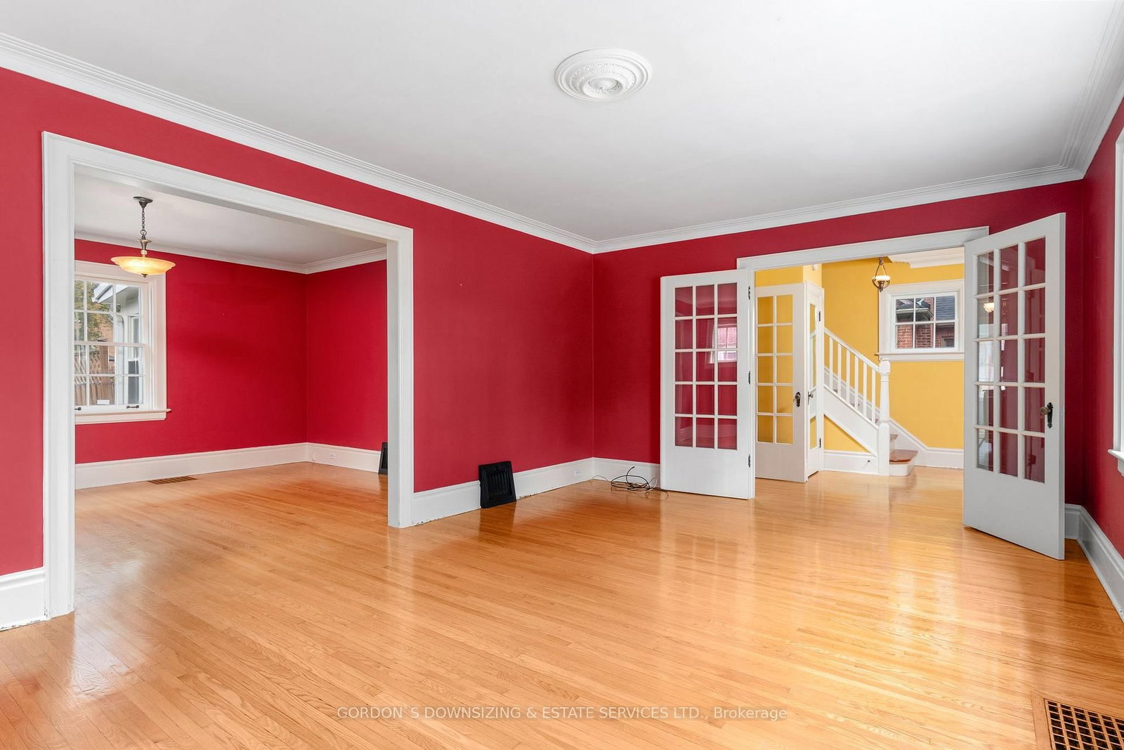 Listing Image 8
