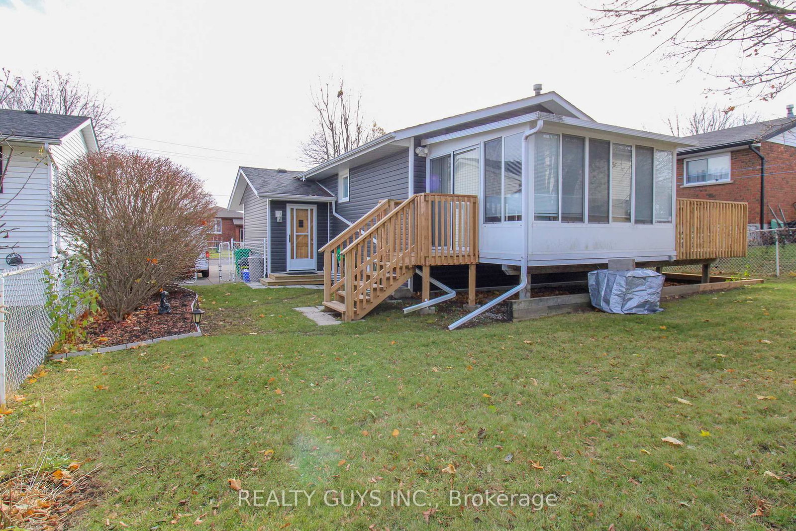 Listing Image 6