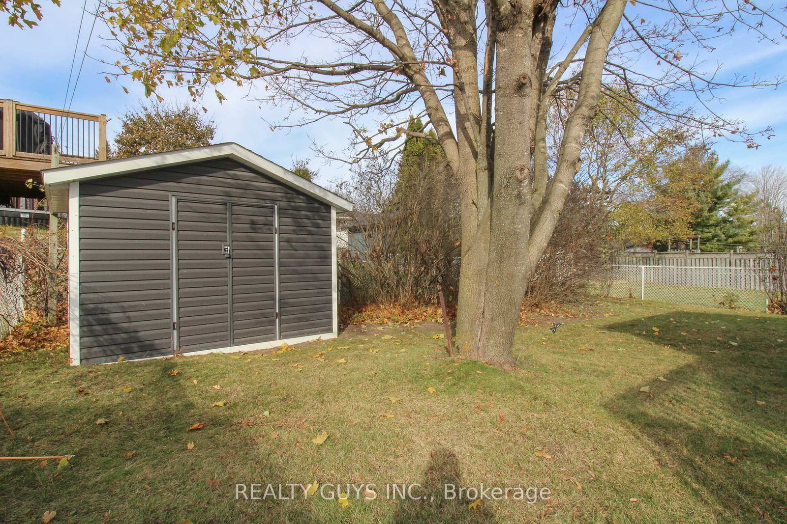 Listing Image 8