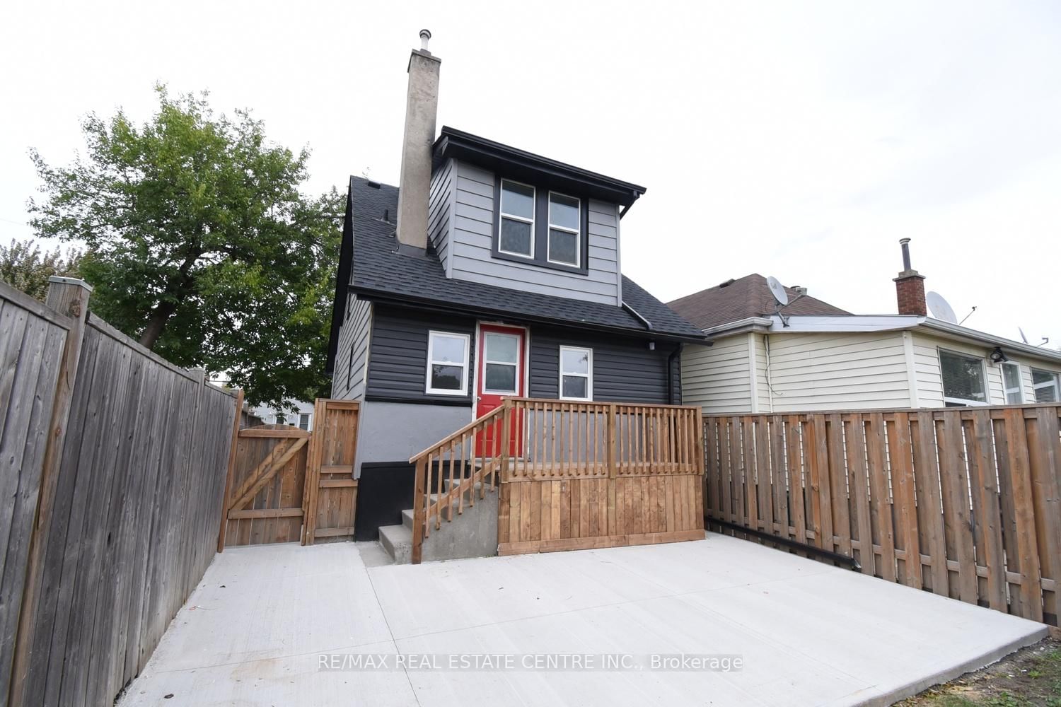 Listing Image 3