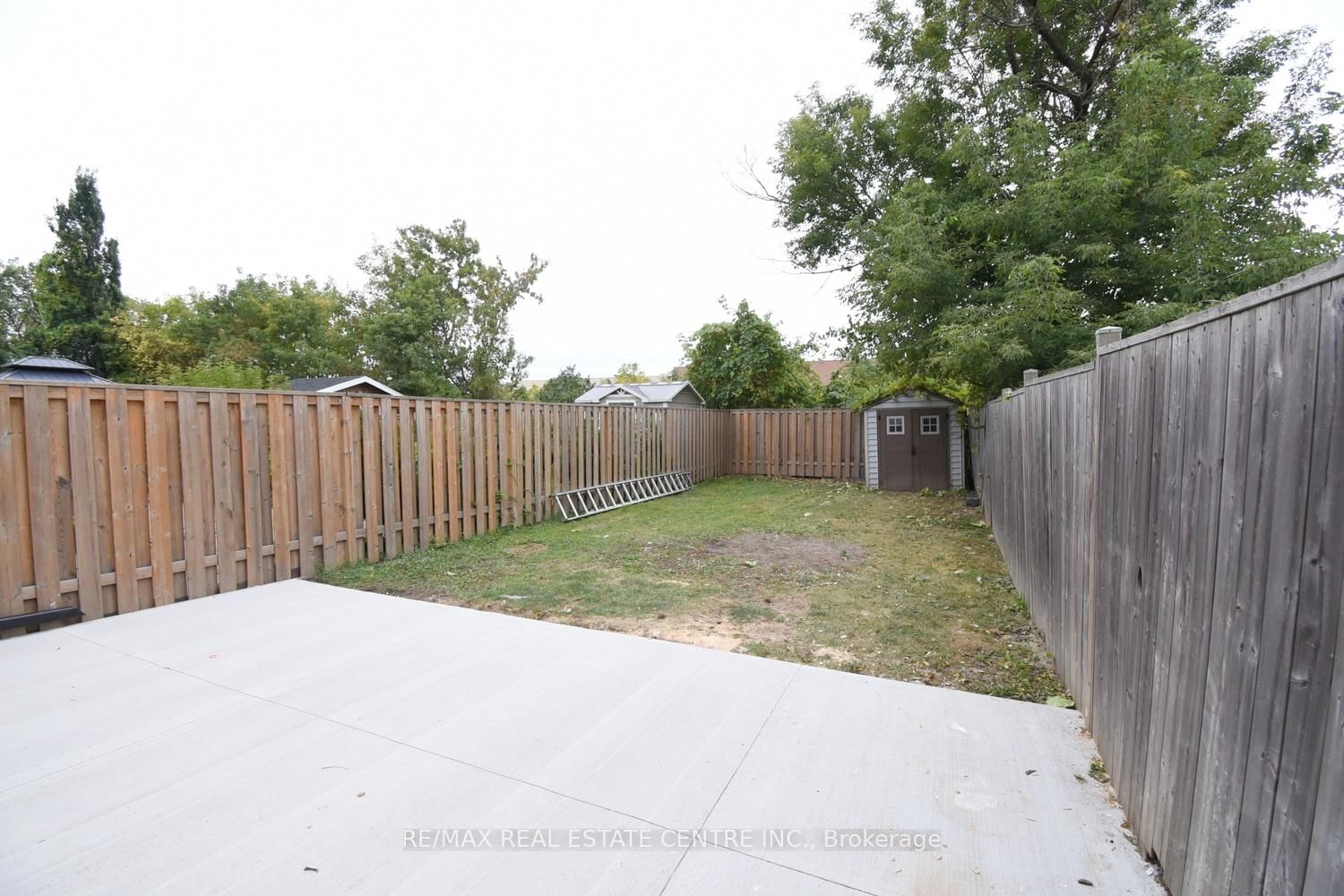 Listing Image 5