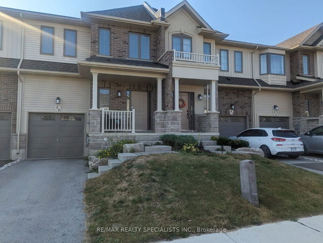 39 Dennis Drive