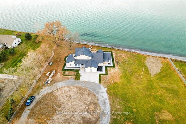 4845 North Service Road