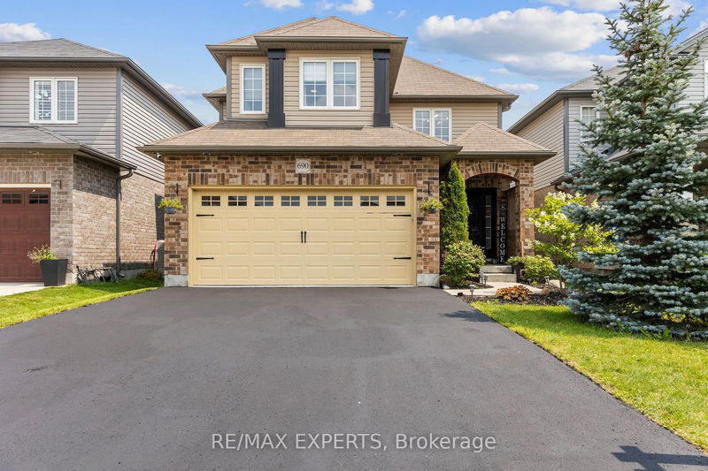 690 Frontenac Cres, Woodstock -  image-0-0